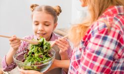 Çocuklar sağlıklı beslenemiyor