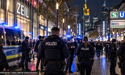 FRANKFURT ZEIL’DE GENİŞ ÇAPLI POLİS DENETİMİ: 213 KİŞİ KONTROL EDİLDİ