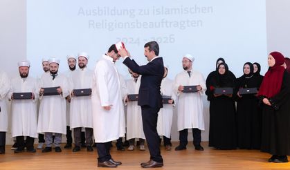 Yerli imamlar icazet aldı