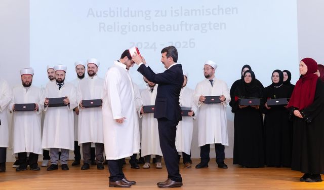 Yerli imamlar icazet aldı