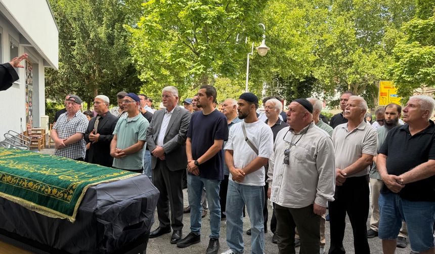 Gazeteci İlyas Odabaş son yolculuğuna uğurlandı