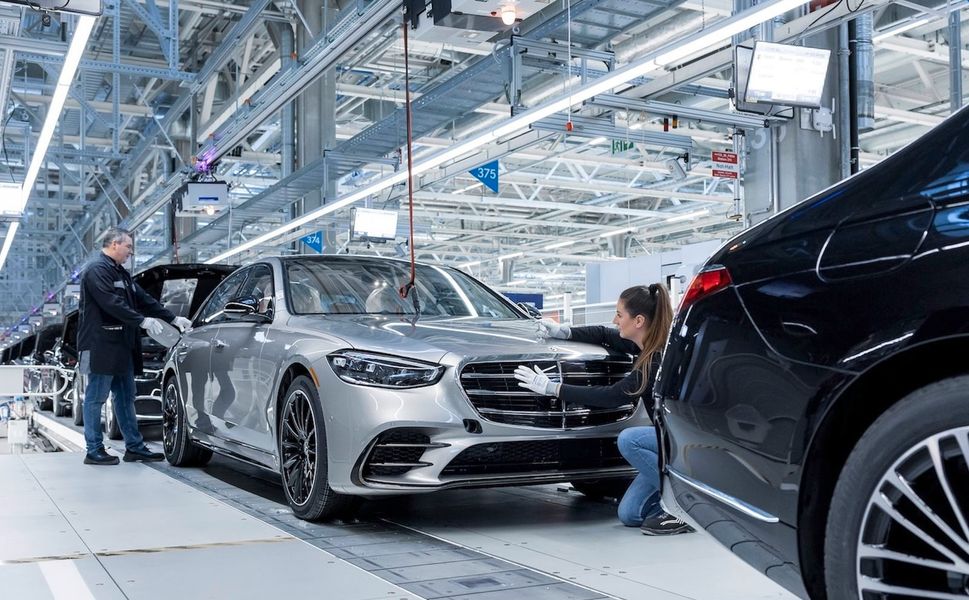 Mercedes’ten çalışanlarına süper tazminat