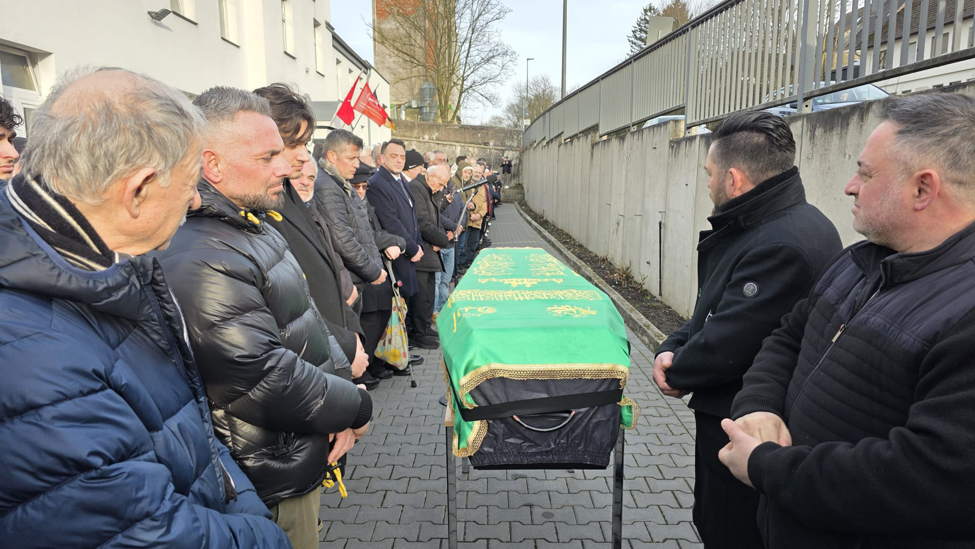 Mehmet Yildirim Cenaze Namazi Evlatlari