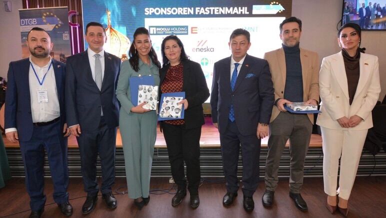 651769852 18071381747540114 5749463806091162353 N