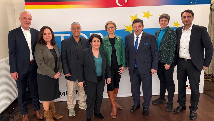 652269291 18071381822540114 8249608889995337957 N