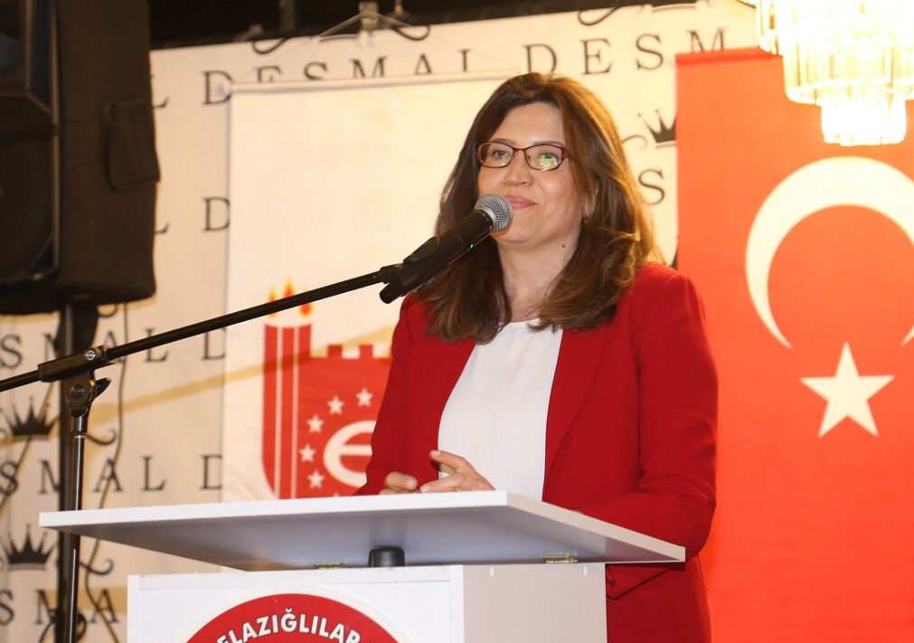 N. İlknur Akdevelioğlu 02