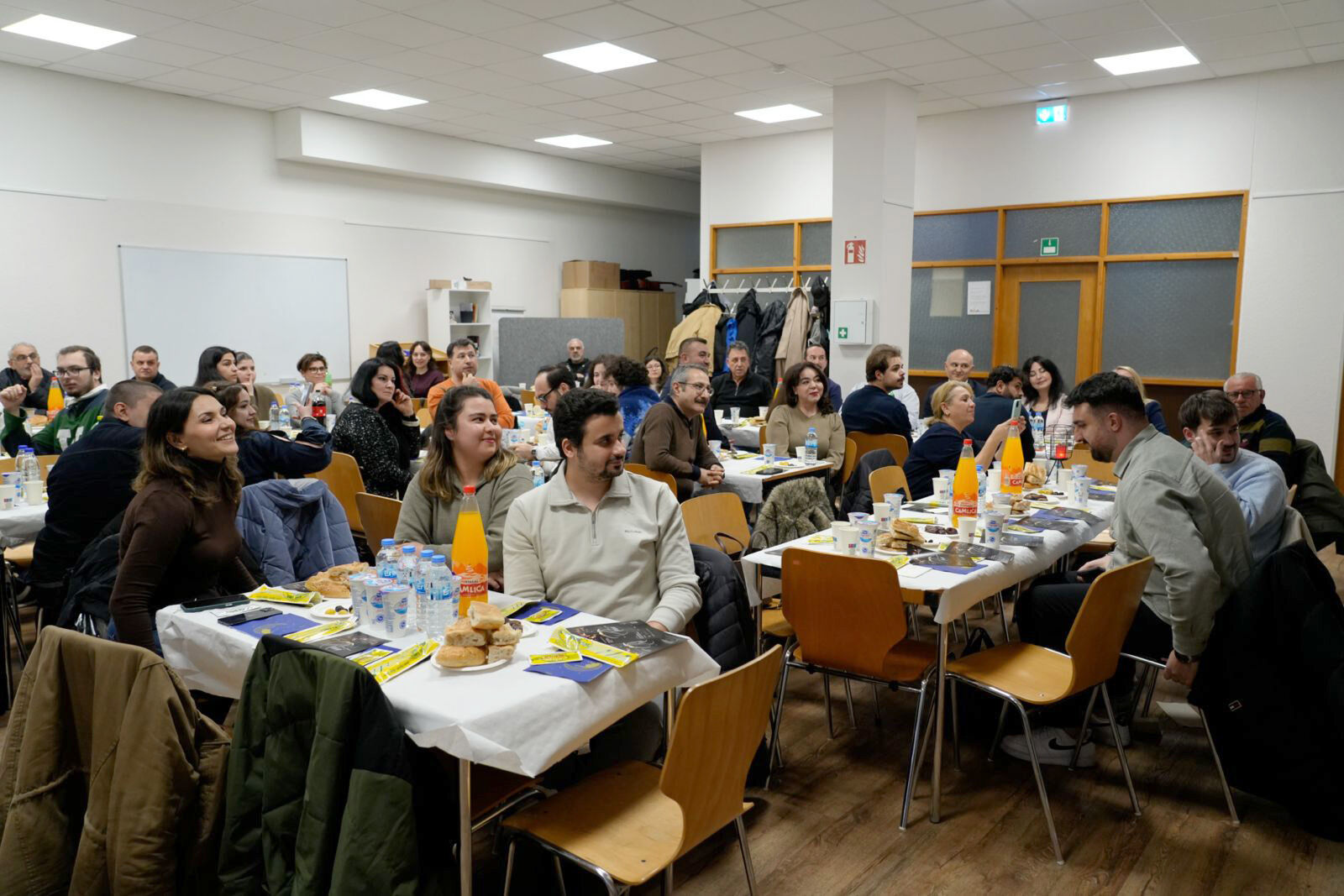 Ogrenci Dernegi Iftar Sofrasi1