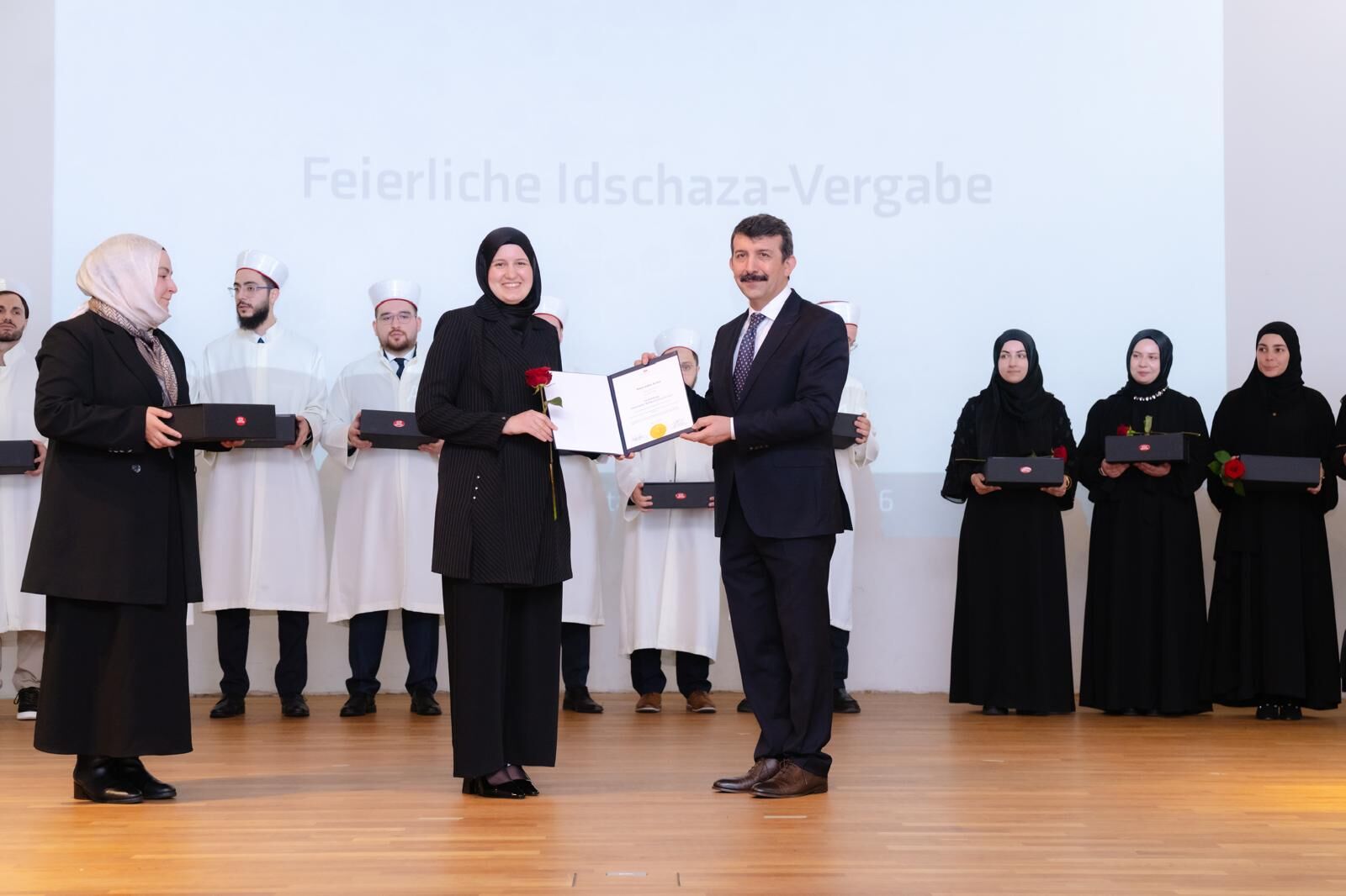 Ramazan Ilıkkan Sertifka Takdimi
